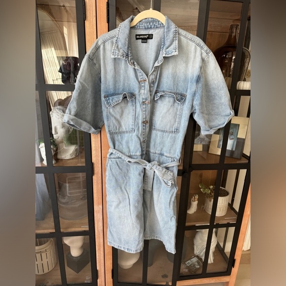 Blank NYC denim button down mini dress tie waist light wash short sleeve pockets - Picture 1 of 5